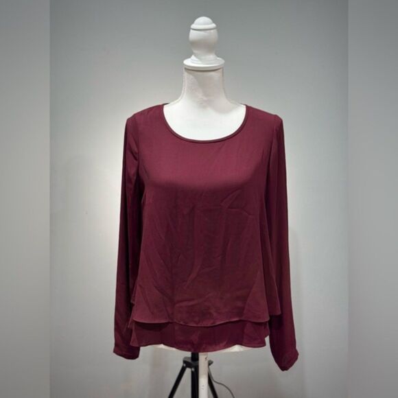 CLEARANCE! Burgundy WHBM L/S Tiered Blouse Size 2 EUC - Picture 1 of 7